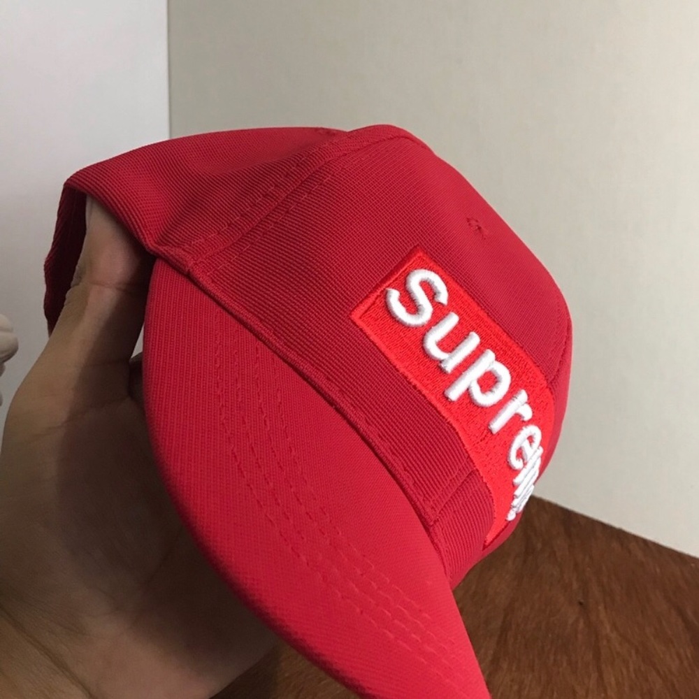 Supreme cap